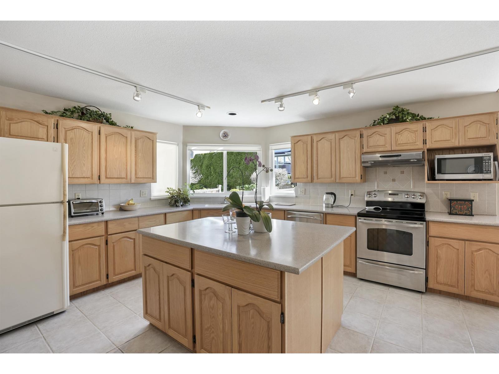 12708 17a Avenue, Surrey, British Columbia  V4A 9C6 - Photo 14 - R3106998