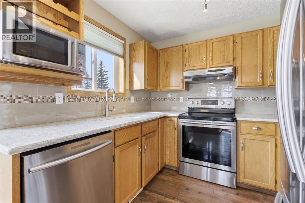 9 Harvest Glen Way NE, Calgary, Alberta  T3K 4J2 - Photo 14 - A2299926
