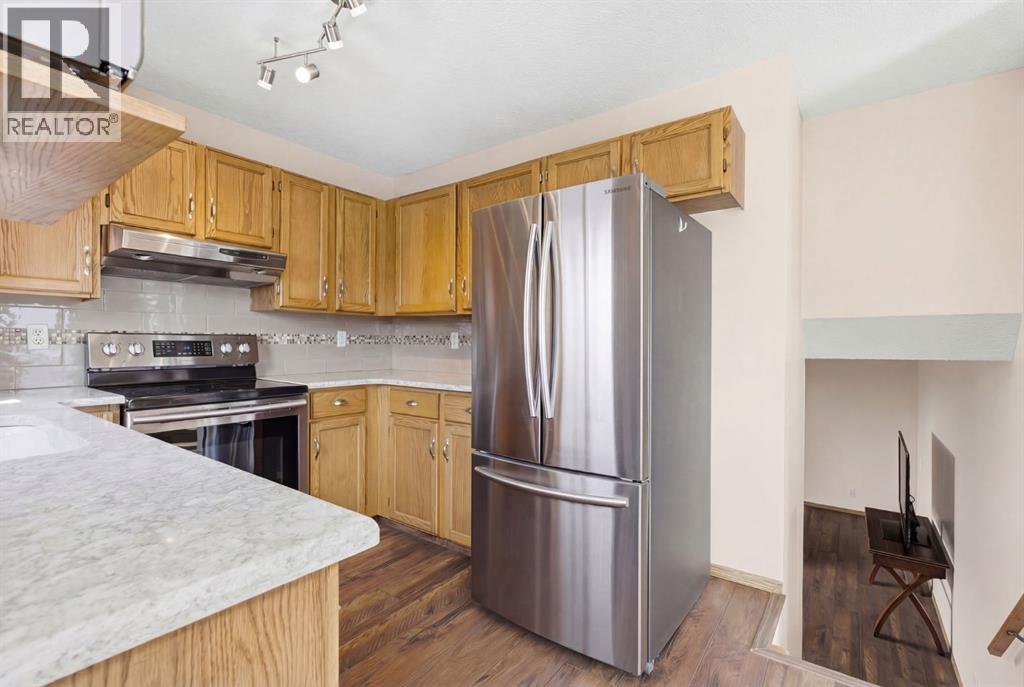 9 Harvest Glen Way NE, Calgary, Alberta  T3K 4J2 - Photo 12 - A2299926