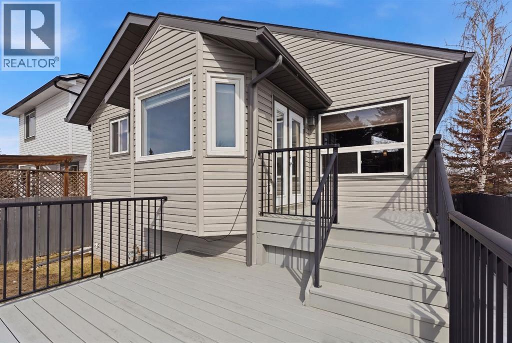 9 Harvest Glen Way NE, Calgary, Alberta  T3K 4J2 - Photo 29 - A2299926