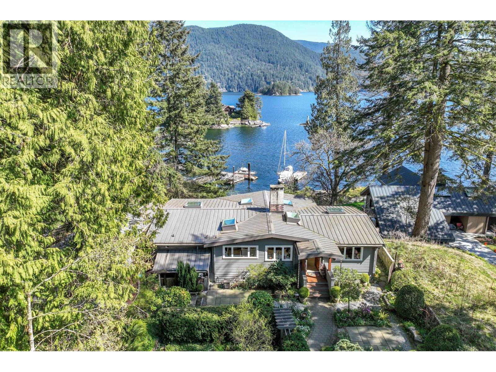 5457 INDIAN RIVER DRIVE, North Vancouver, British Columbia