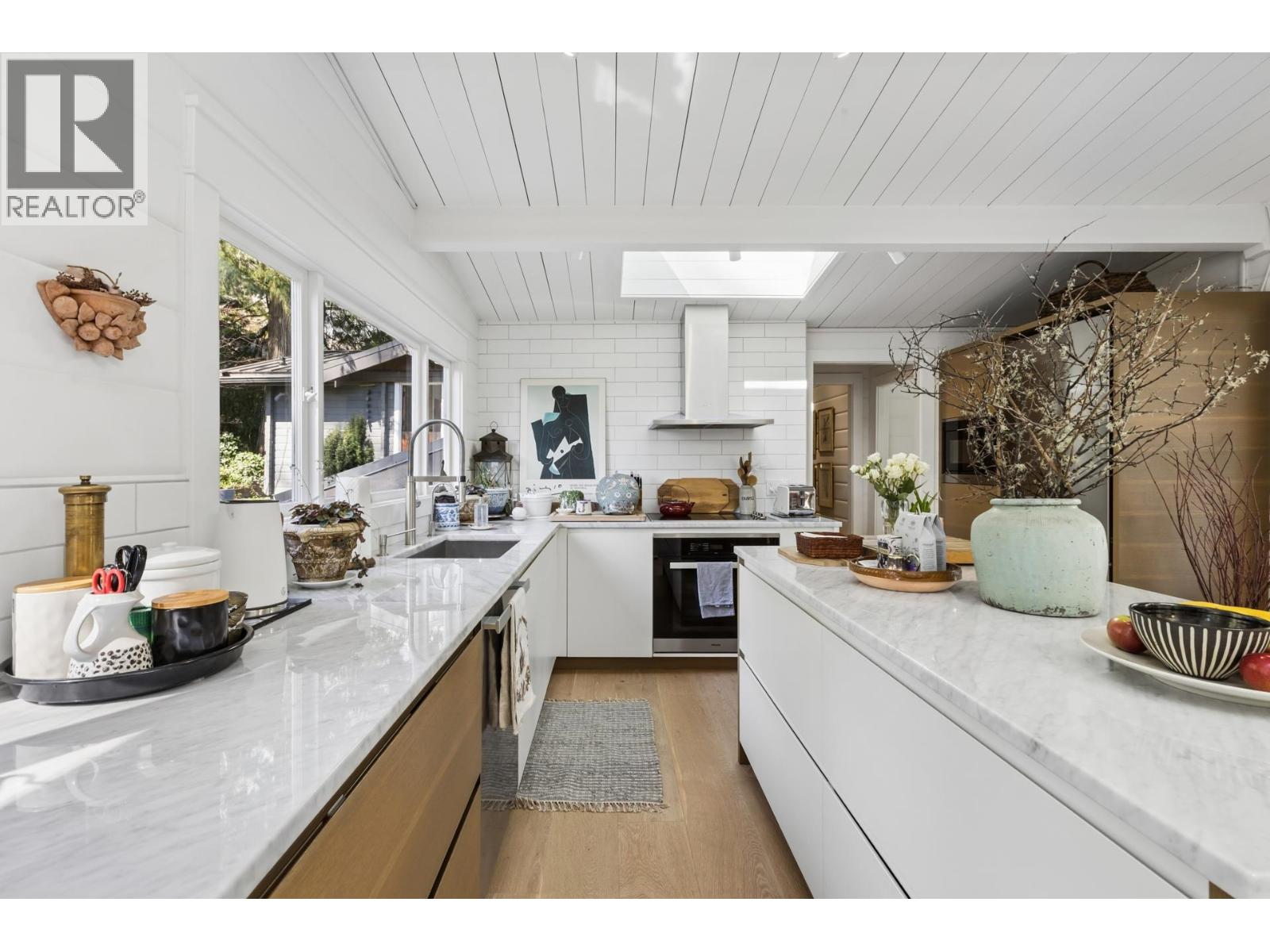 5457 Indian River Drive, North Vancouver, British Columbia  V7G 2T7 - Photo 15 - R3109975