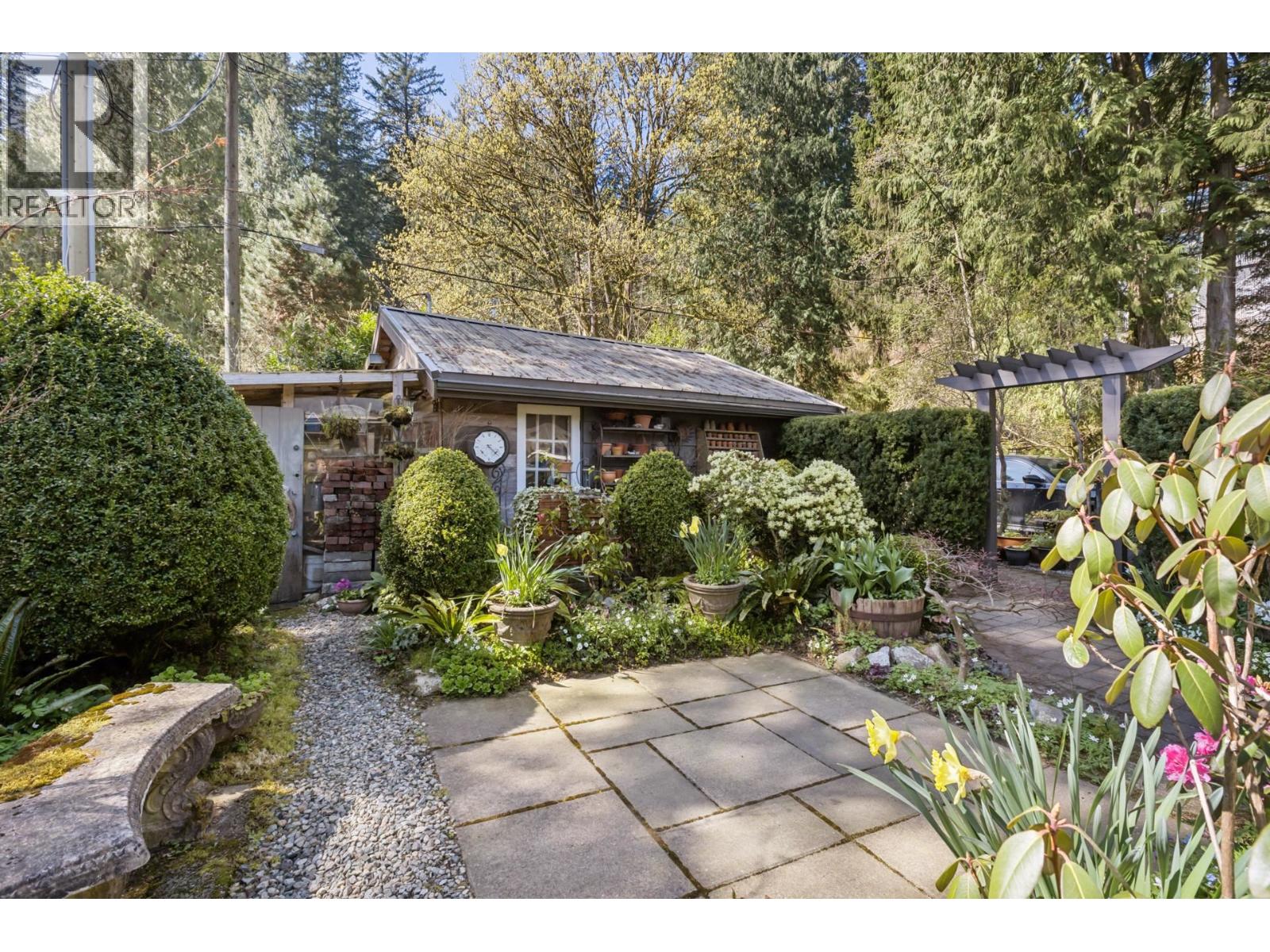 5457 Indian River Drive, North Vancouver, British Columbia  V7G 2T7 - Photo 36 - R3109975