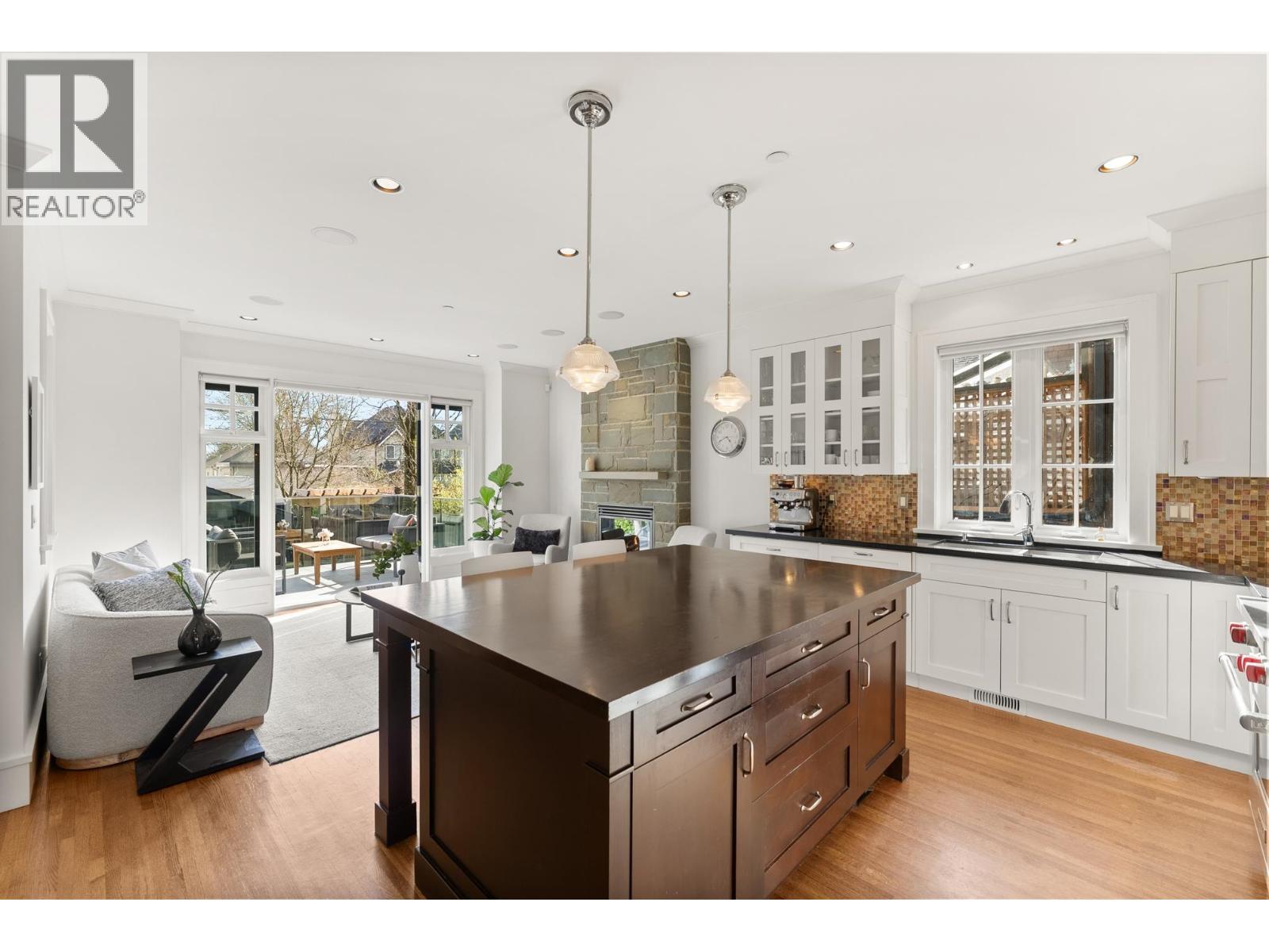 3116 W 28th Avenue, Vancouver, British Columbia  V6L 1X5 - Photo 10 - R3109991