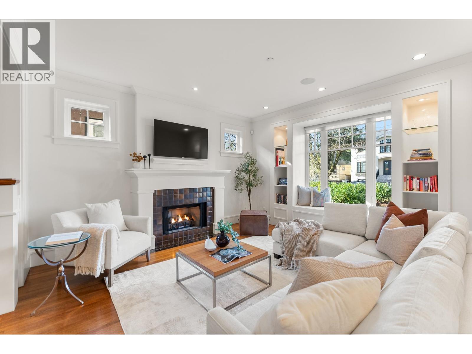 3116 W 28th Avenue, Vancouver, British Columbia  V6L 1X5 - Photo 4 - R3109991