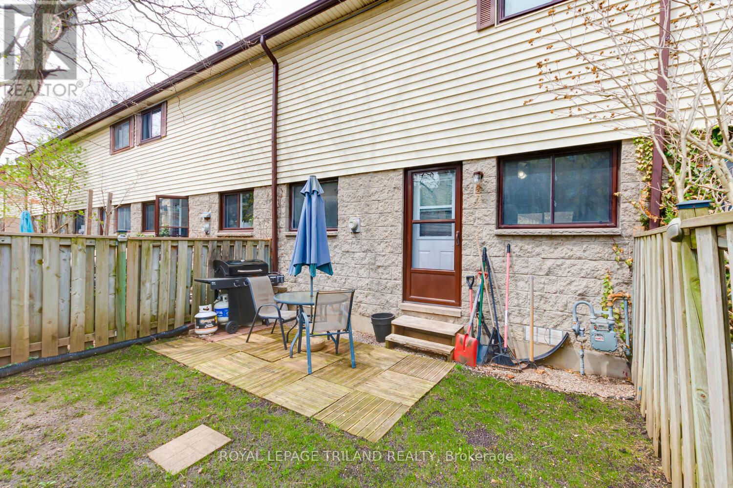 29 - 825 Dundalk Drive, London South, Ontario  N6C 3V6 - Photo 22 - X12985576