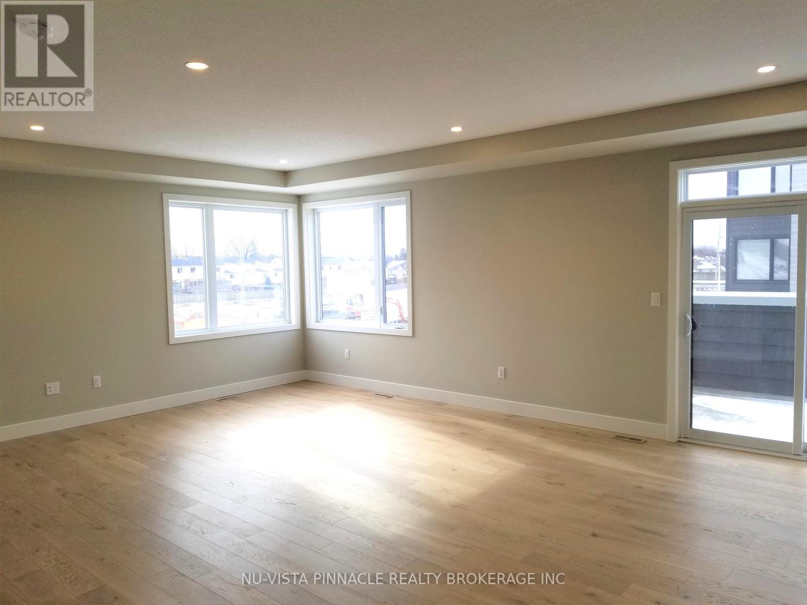 208 - 177 Edgevalley Road, London East, Ontario  N5V 0C5 - Photo 13 - X12985614