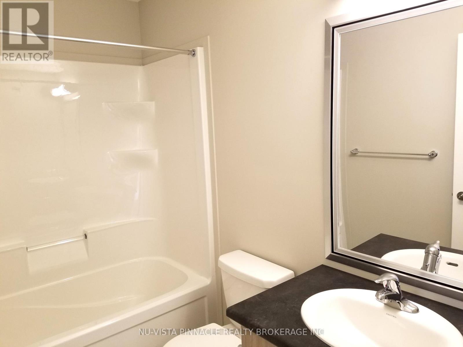 208 - 177 Edgevalley Road, London East, Ontario  N5V 0C5 - Photo 17 - X12985614