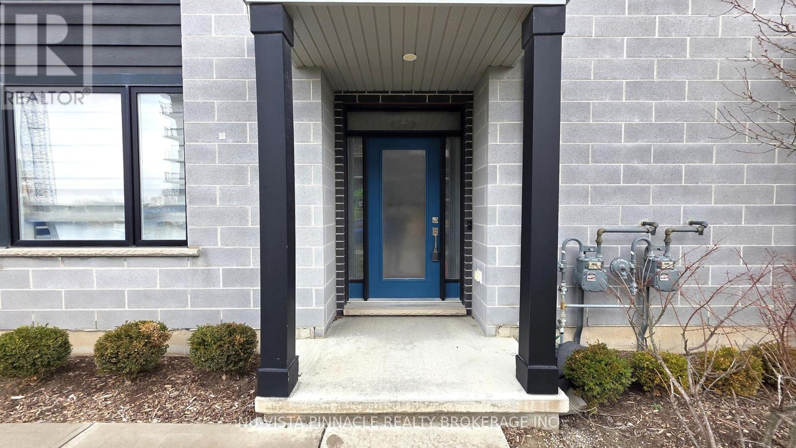 208 - 177 Edgevalley Road, London East, Ontario  N5V 0C5 - Photo 5 - X12985614