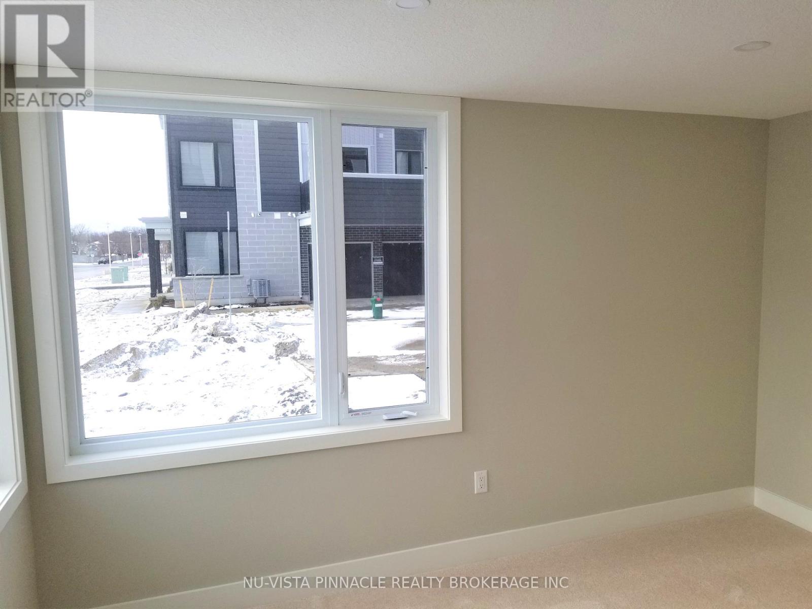 208 - 177 Edgevalley Road, London East, Ontario  N5V 0C5 - Photo 6 - X12985614