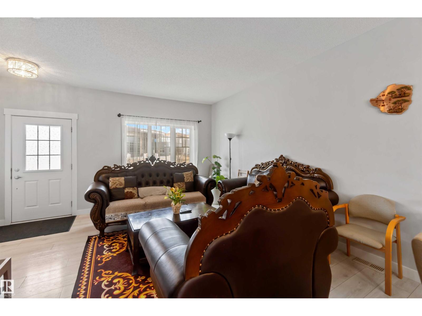 2725 Orchards Rd Sw, Edmonton, Alberta  T6X 2M9 - Photo 2 - E4481778