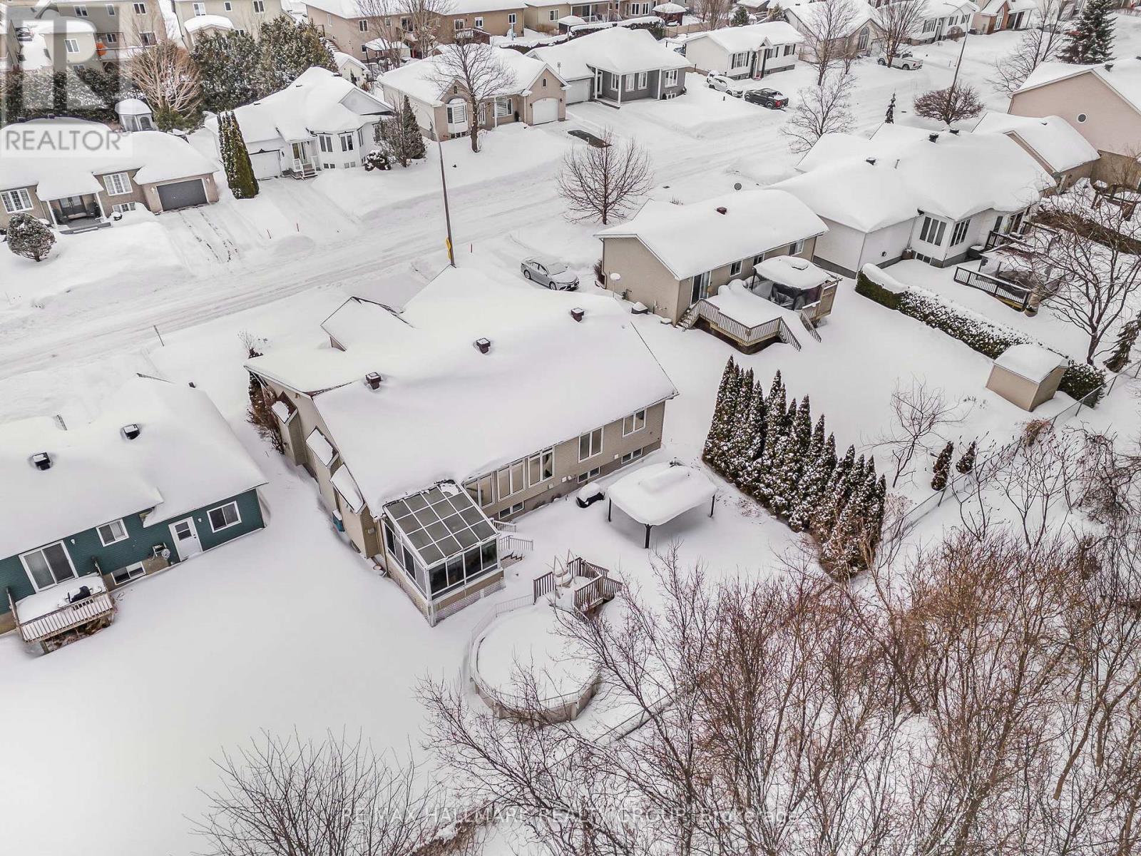 1103 Des Pins Avenue, Clarence-Rockland, Ontario  K4K 1R1 - Photo 39 - X12985620