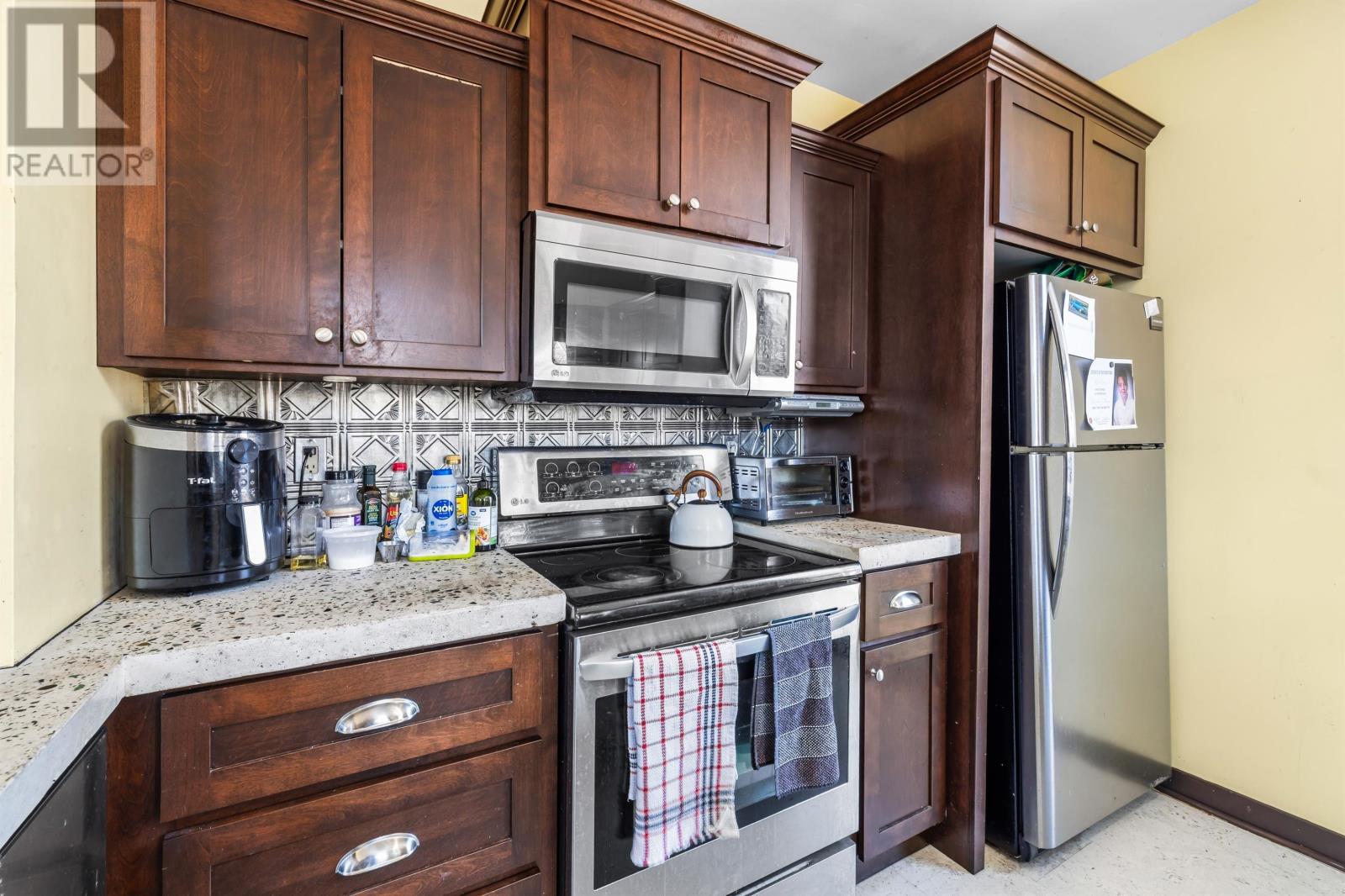 306 Richmond Street, Charlottetown, Prince Edward Island  C1A 1J9 - Photo 8 - 202607003