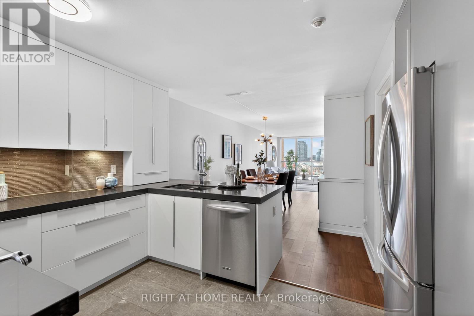 1715 - 44 St Joseph Street, Toronto, Ontario  M4Y 2W4 - Photo 20 - C12985582