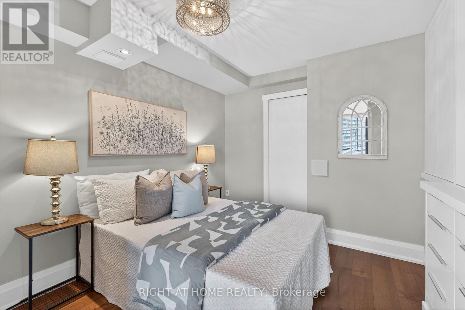 1715 - 44 St Joseph Street, Toronto, Ontario  M4Y 2W4 - Photo 22 - C12985582