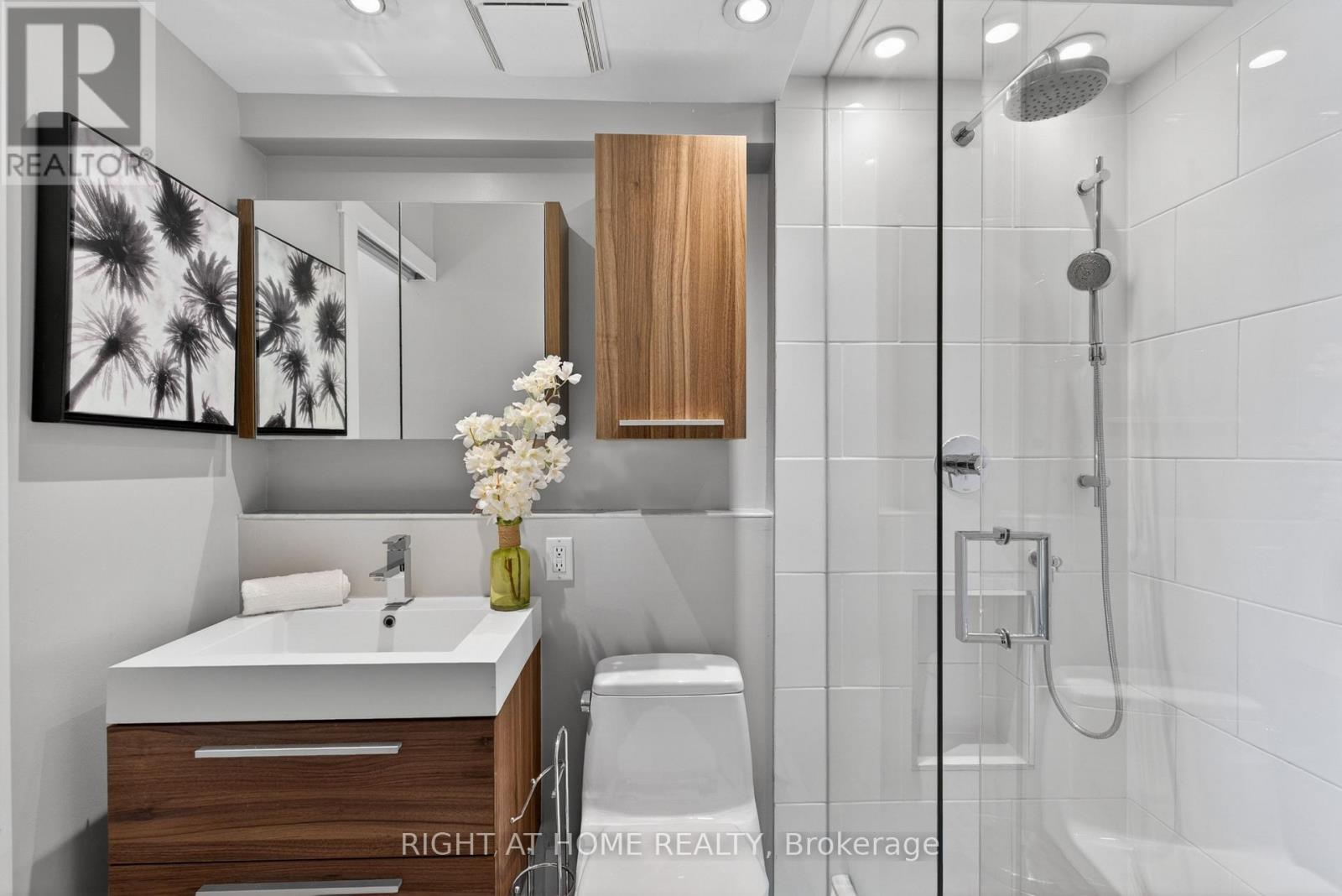 1715 - 44 St Joseph Street, Toronto, Ontario  M4Y 2W4 - Photo 25 - C12985582