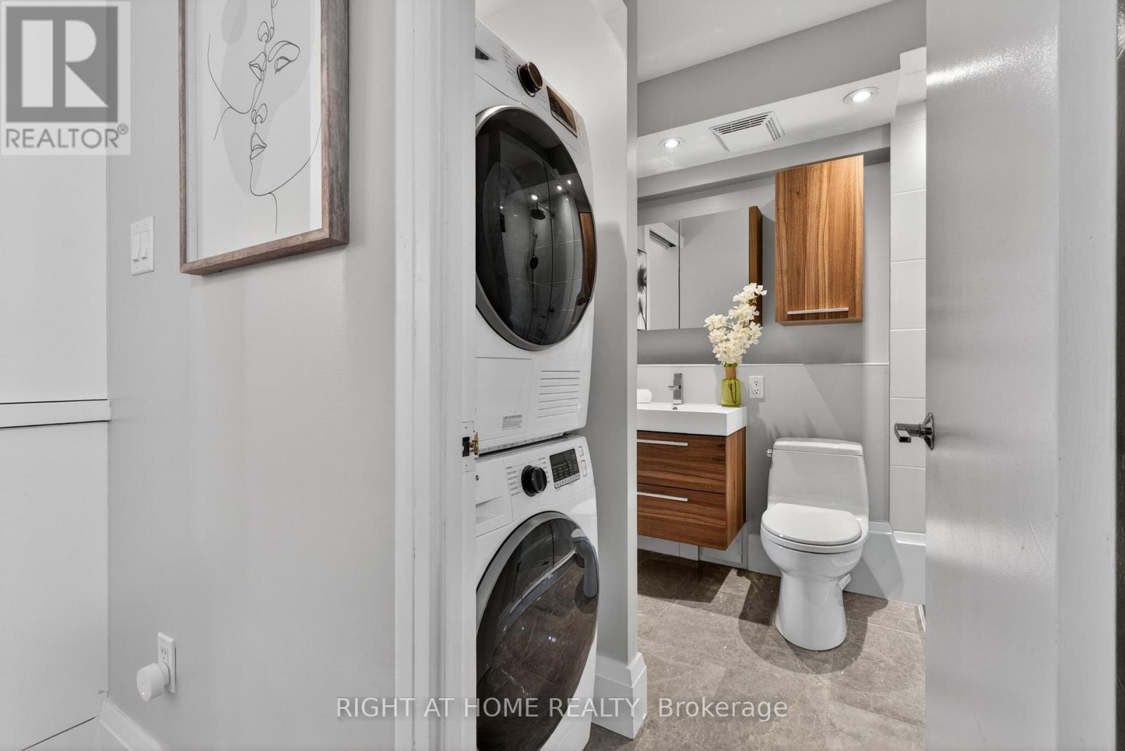 1715 - 44 St Joseph Street, Toronto, Ontario  M4Y 2W4 - Photo 27 - C12985582