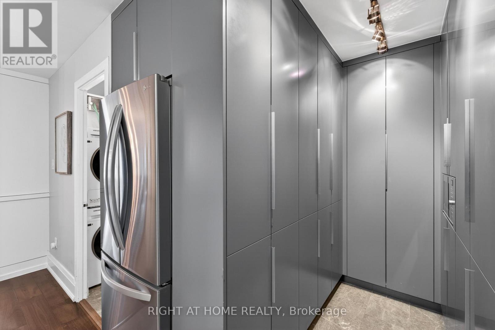 1715 - 44 St Joseph Street, Toronto, Ontario  M4Y 2W4 - Photo 30 - C12985582