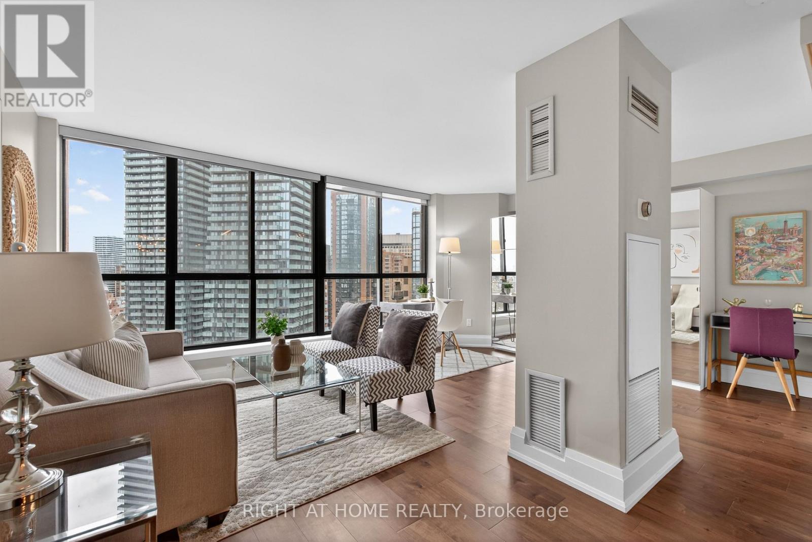 1715 - 44 St Joseph Street, Toronto, Ontario  M4Y 2W4 - Photo 8 - C12985582