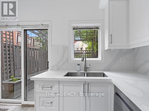 185 Lippincott Street, Toronto, Ontario  M5S 2P3 - Photo 6 - C12985584