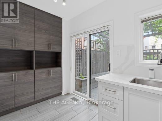 185 Lippincott Street, Toronto, Ontario  M5S 2P3 - Photo 7 - C12985584