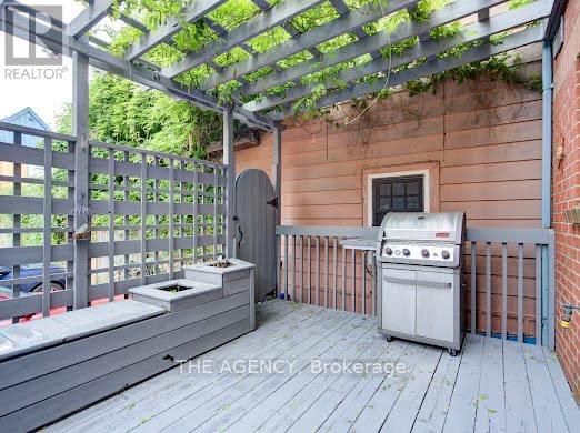 185 Lippincott Street, Toronto, Ontario  M5S 2P3 - Photo 9 - C12985584