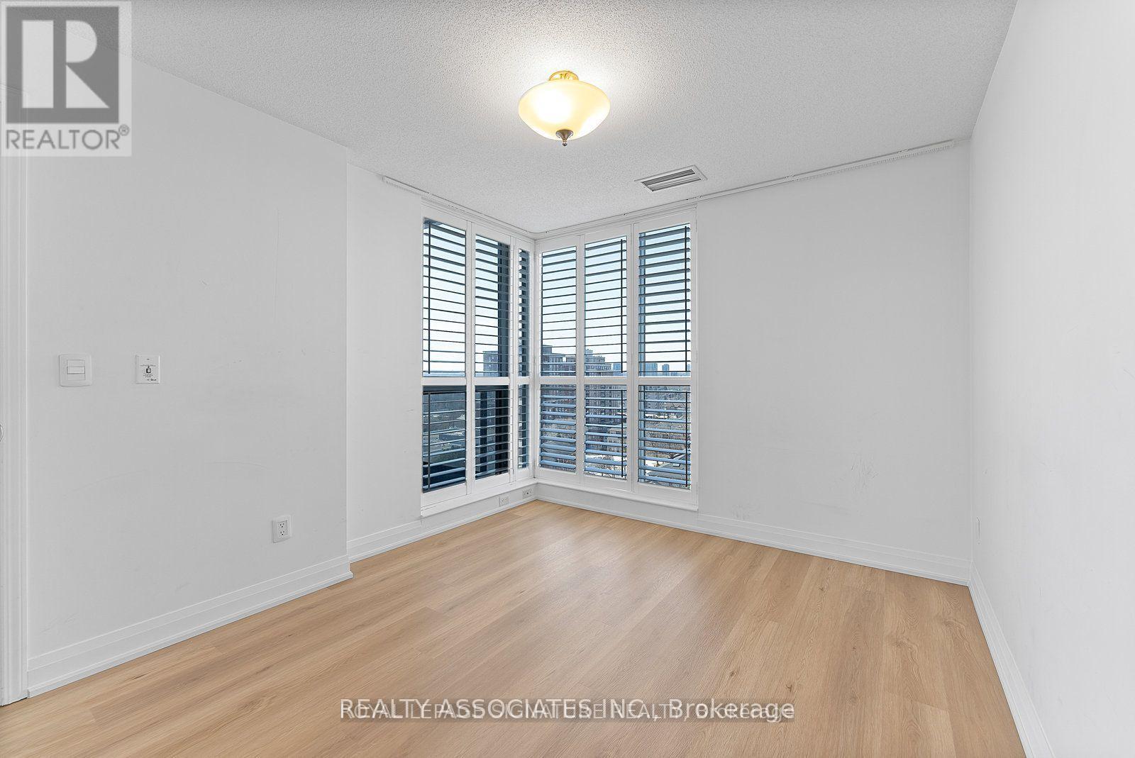 1016 - 2885 Bayview Avenue, Toronto, Ontario  M2K 0A3 - Photo 31 - C12985628