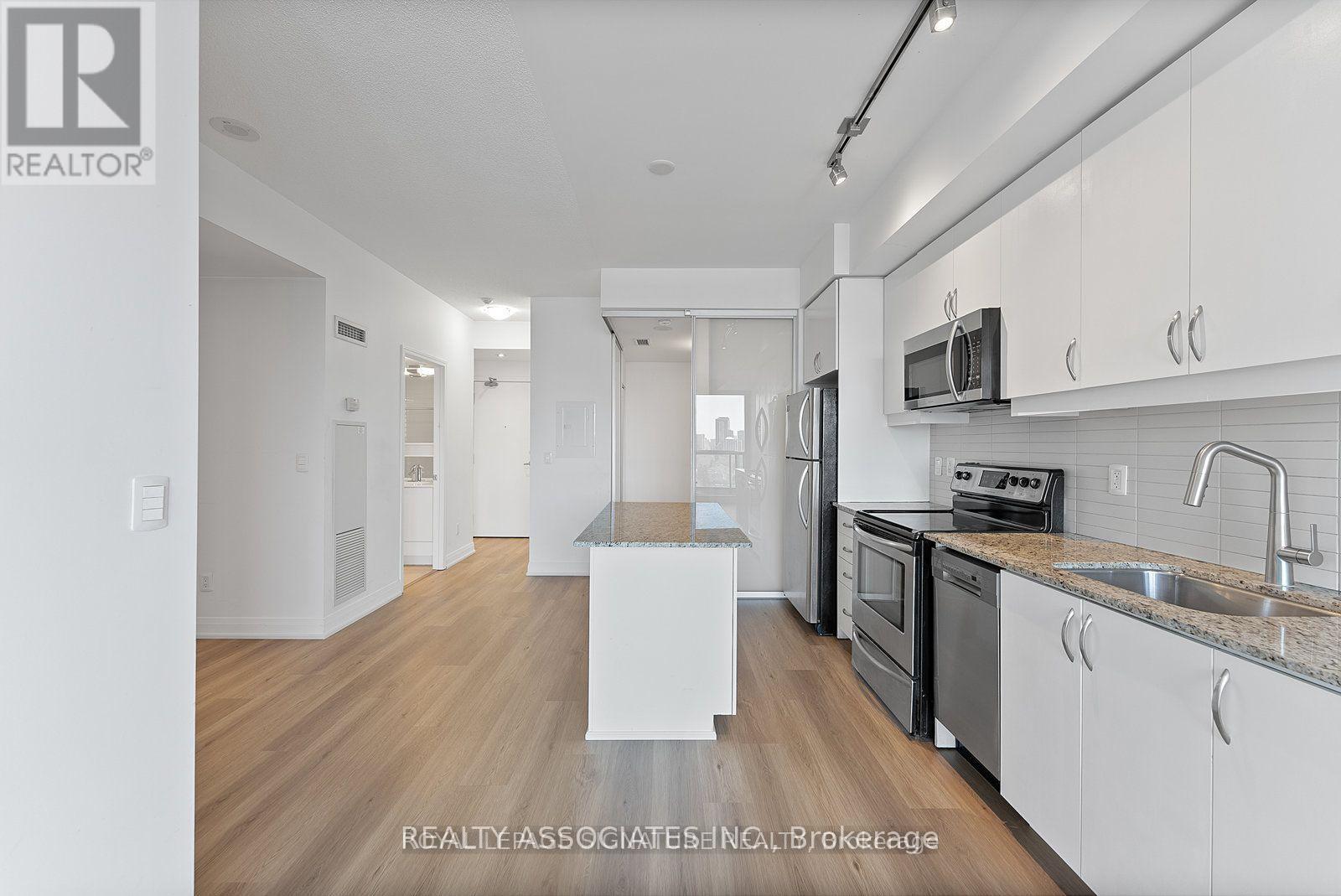 1016 - 2885 Bayview Avenue, Toronto, Ontario  M2K 0A3 - Photo 9 - C12985628