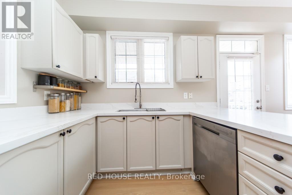 12 Naylor Lane, Ajax, Ontario  L1S 7S7 - Photo 9 - E12985612