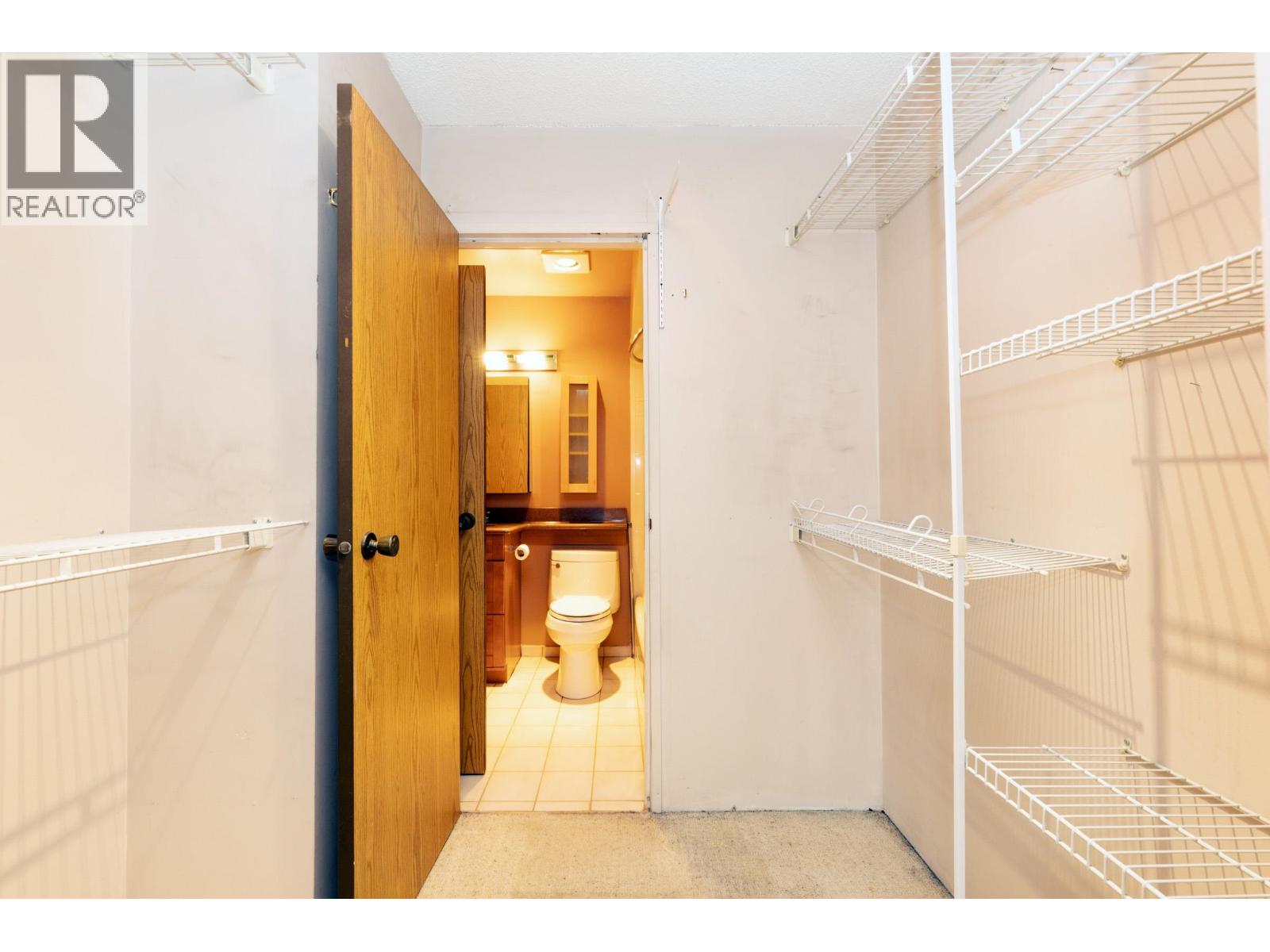 313 9584 Manchester Drive, Burnaby, British Columbia  V3N 4R1 - Photo 6 - R3108246