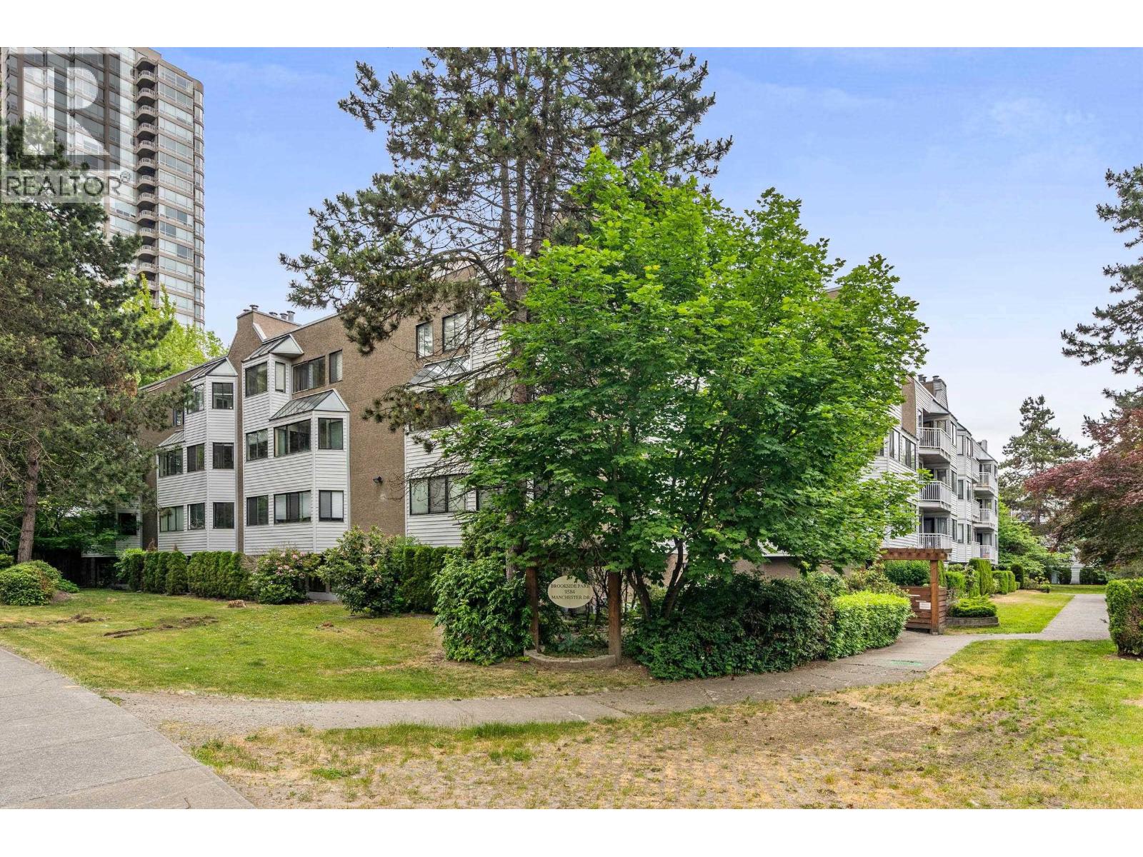 313 9584 Manchester Drive, Burnaby, British Columbia  V3N 4R1 - Photo 14 - R3108246