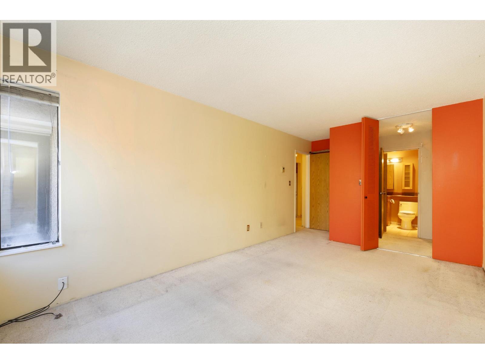 313 9584 Manchester Drive, Burnaby, British Columbia  V3N 4R1 - Photo 5 - R3108246