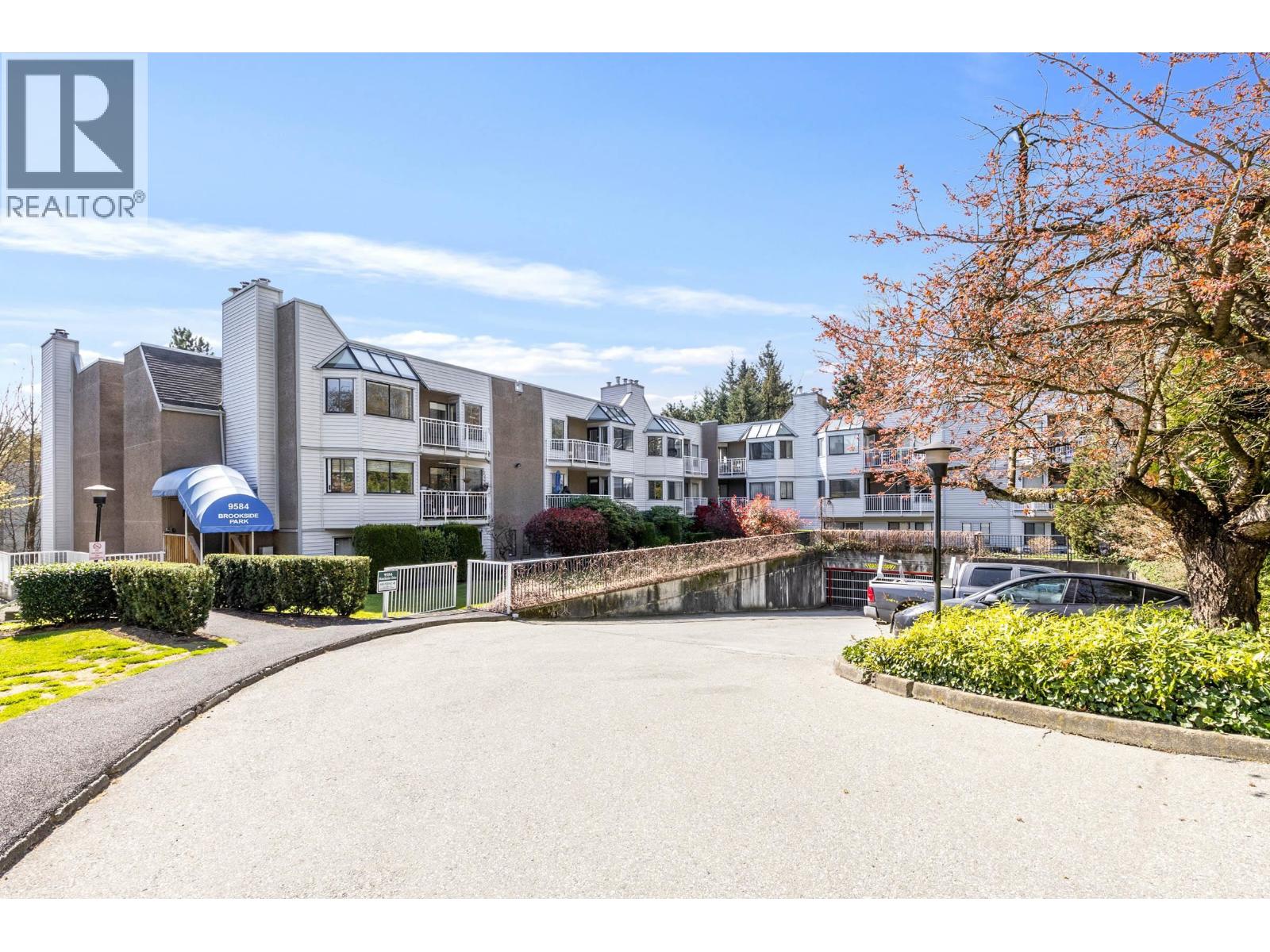 313 9584 Manchester Drive, Burnaby, British Columbia  V3N 4R1 - Photo 11 - R3108246