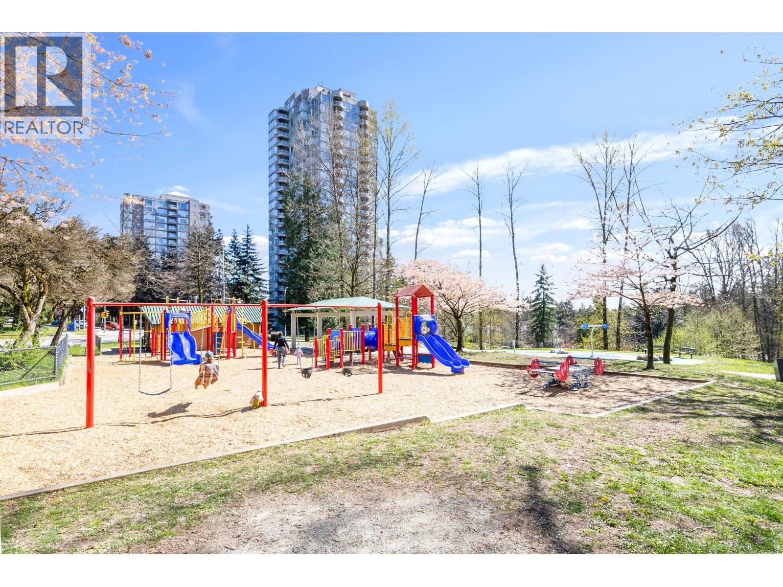 313 9584 Manchester Drive, Burnaby, British Columbia  V3N 4R1 - Photo 12 - R3108246