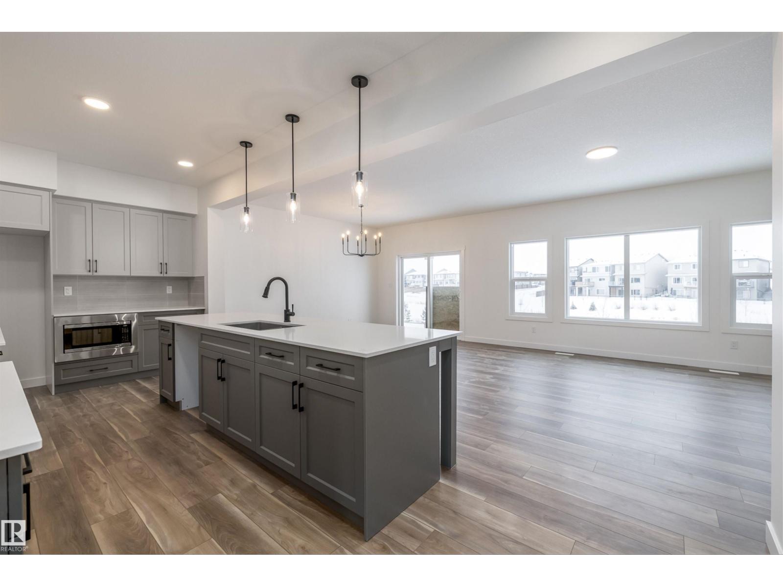 656 Kinglet Bv Nw, Edmonton, Alberta  T5S 0S8 - Photo 8 - E4471151