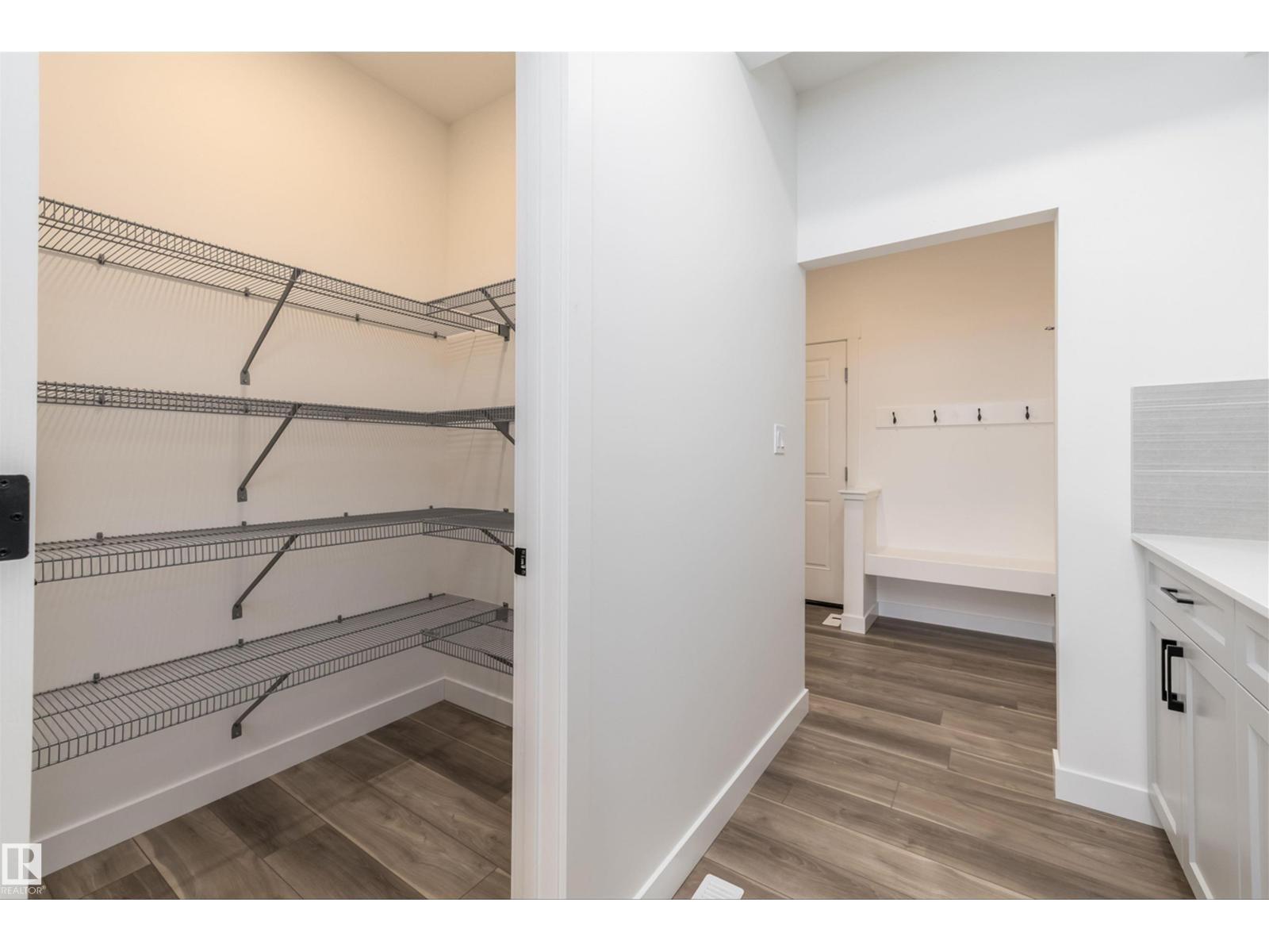 656 Kinglet Bv Nw, Edmonton, Alberta  T5S 0S8 - Photo 6 - E4471151