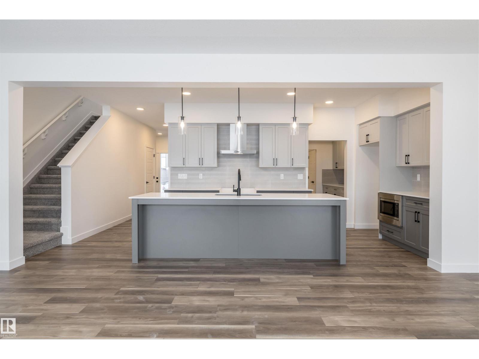 656 Kinglet Bv Nw, Edmonton, Alberta  T5S 0S8 - Photo 10 - E4471151