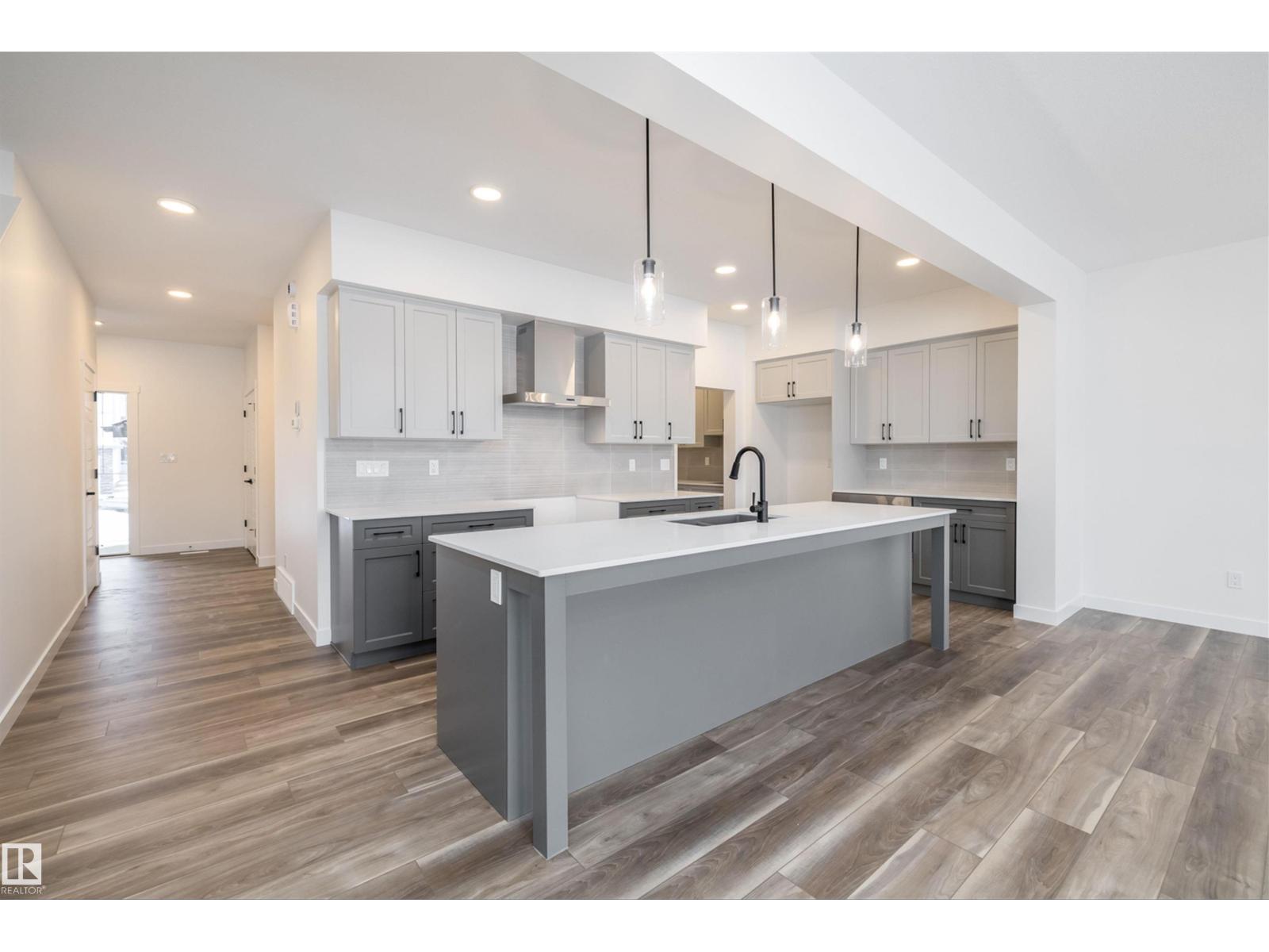 656 Kinglet Bv Nw, Edmonton, Alberta  T5S 0S8 - Photo 9 - E4471151