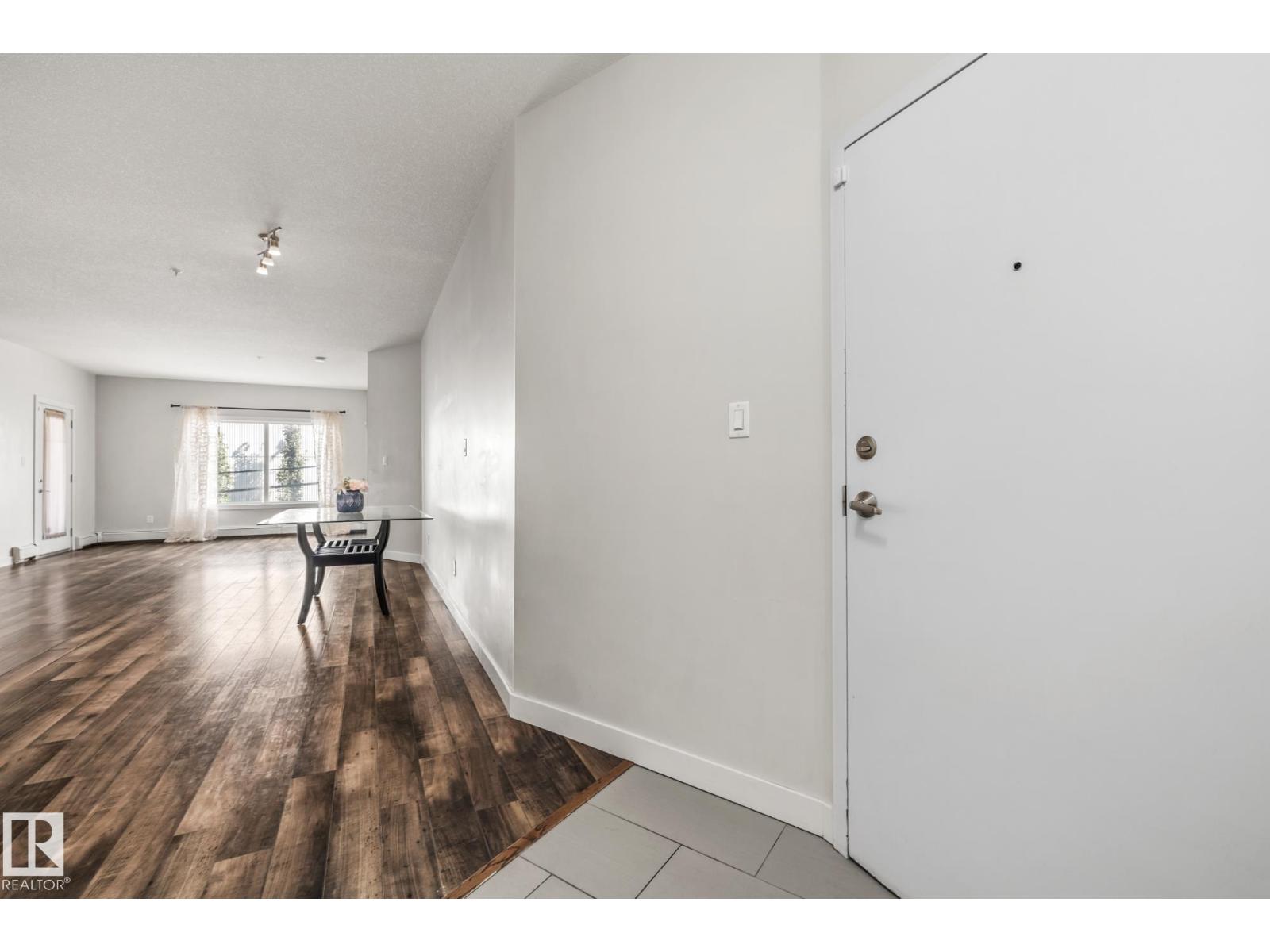 #212 10611 117 St Nw, Edmonton, Alberta  T5H 0G6 - Photo 2 - E4481783