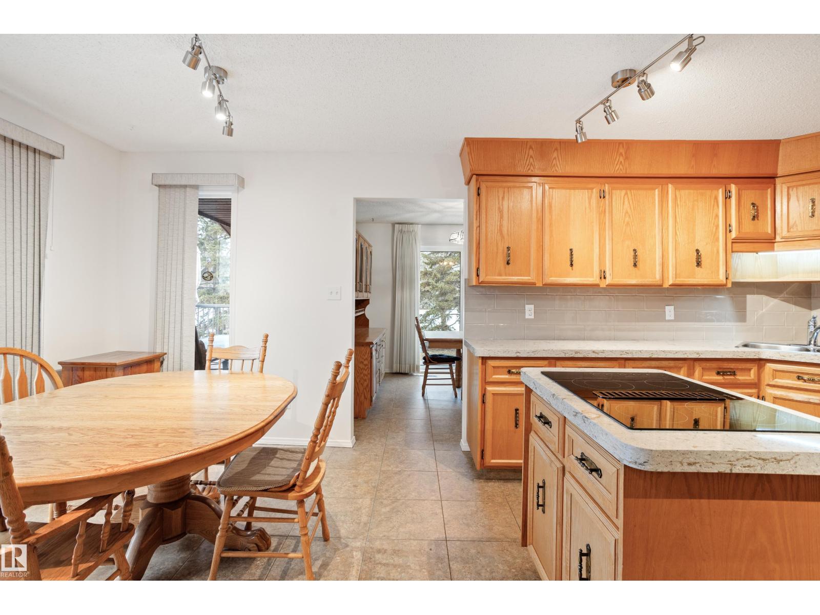 258 Greenoch Cr Nw, Edmonton, Alberta  T6L 1B4 - Photo 24 - E4481786