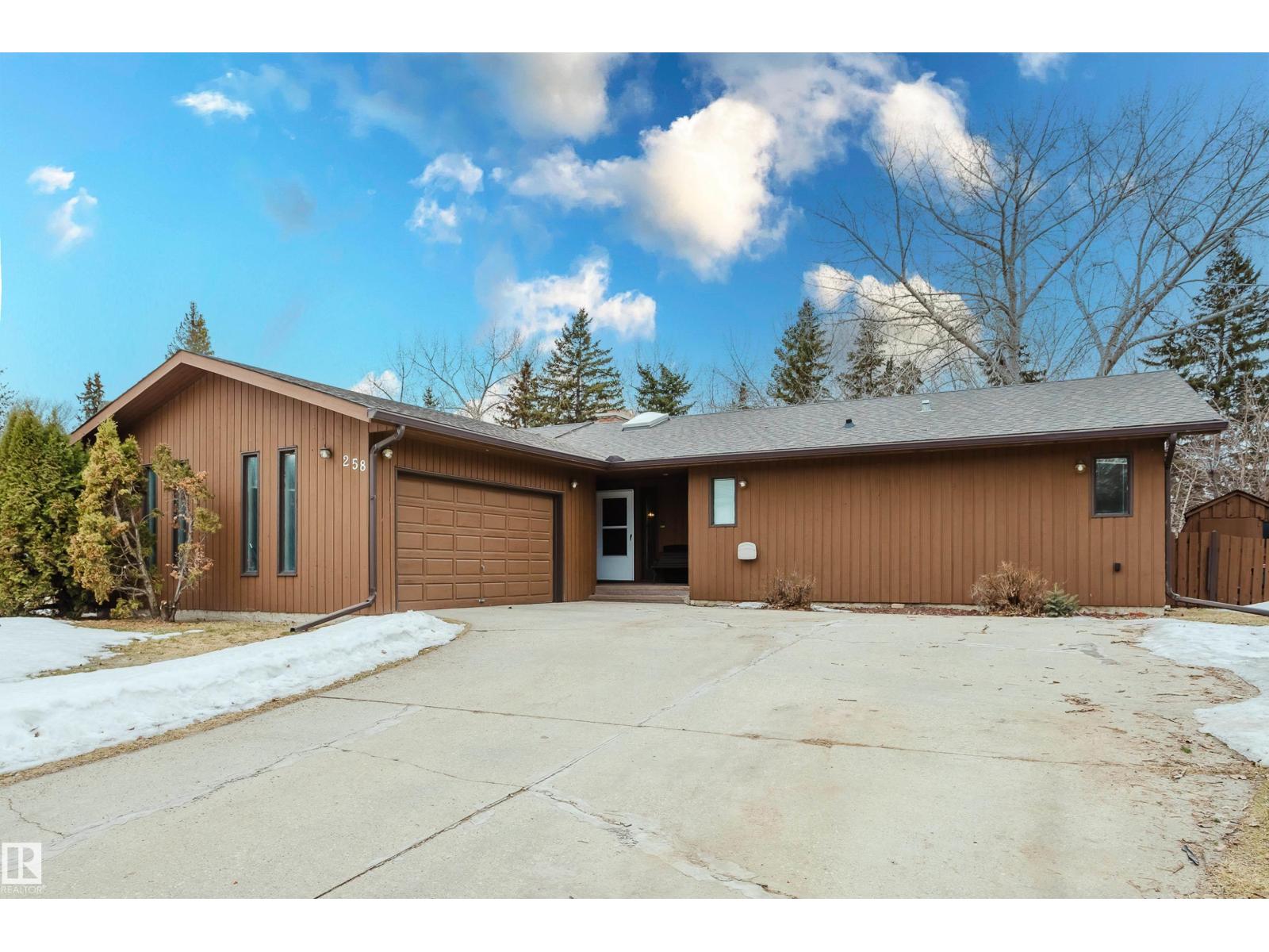 258 Greenoch Cr Nw, Edmonton, Alberta  T6L 1B4 - Photo 7 - E4481786