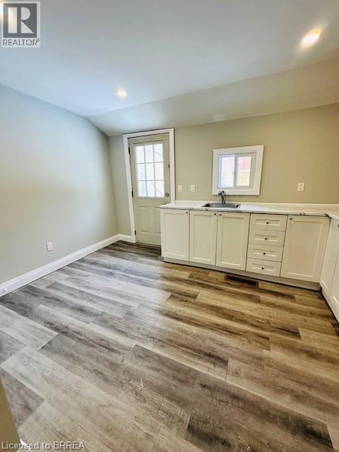 111 Spring Street, Brantford, Ontario  N3T 4M6 - Photo 11 - 40819794