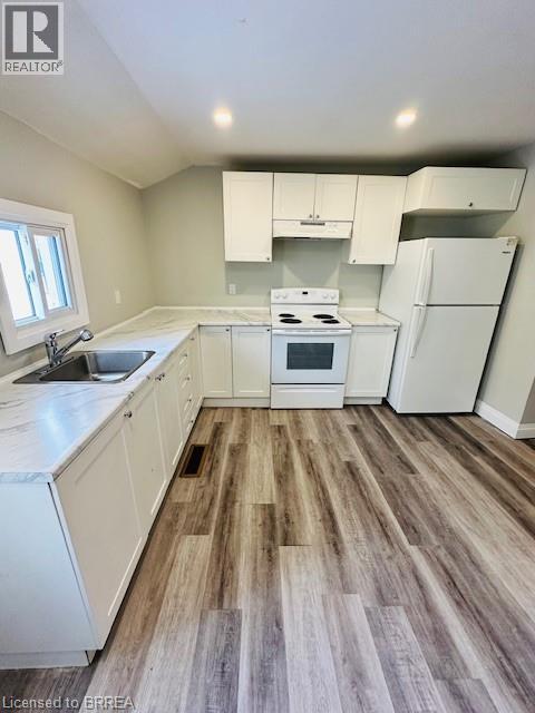 111 Spring Street, Brantford, Ontario  N3T 4M6 - Photo 8 - 40819794