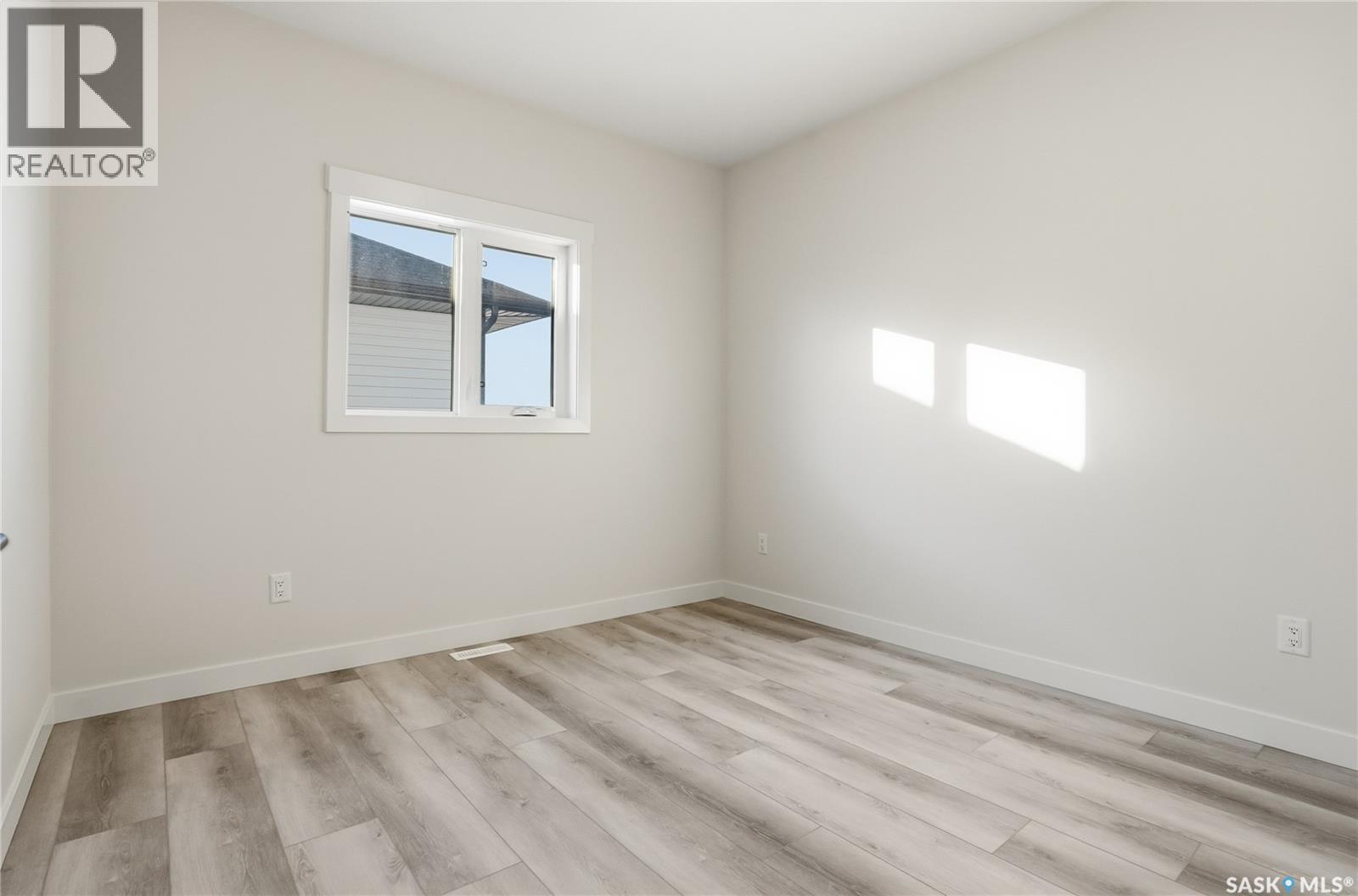 818 Ballesteros Crescent, Warman, Saskatchewan  S0K 4S3 - Photo 33 - SK032641