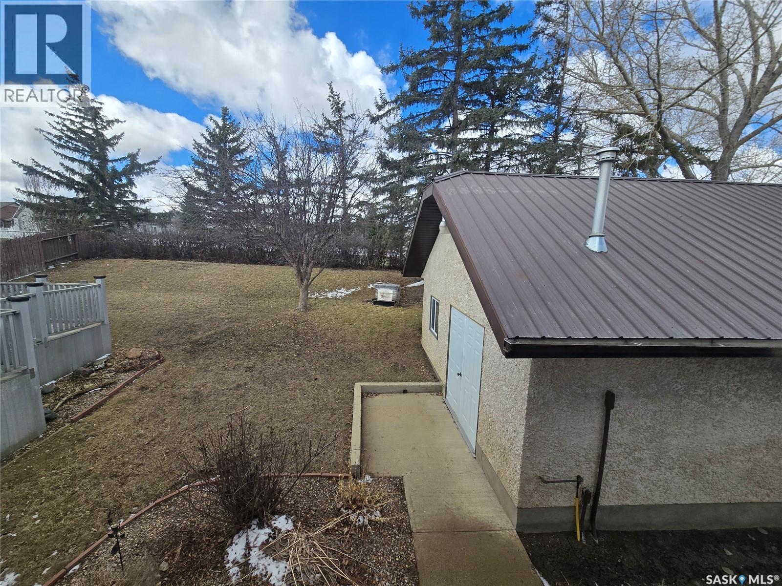 474 Steele Crescent, Swift Current, Saskatchewan  S9H 4P9 - Photo 32 - SK032545