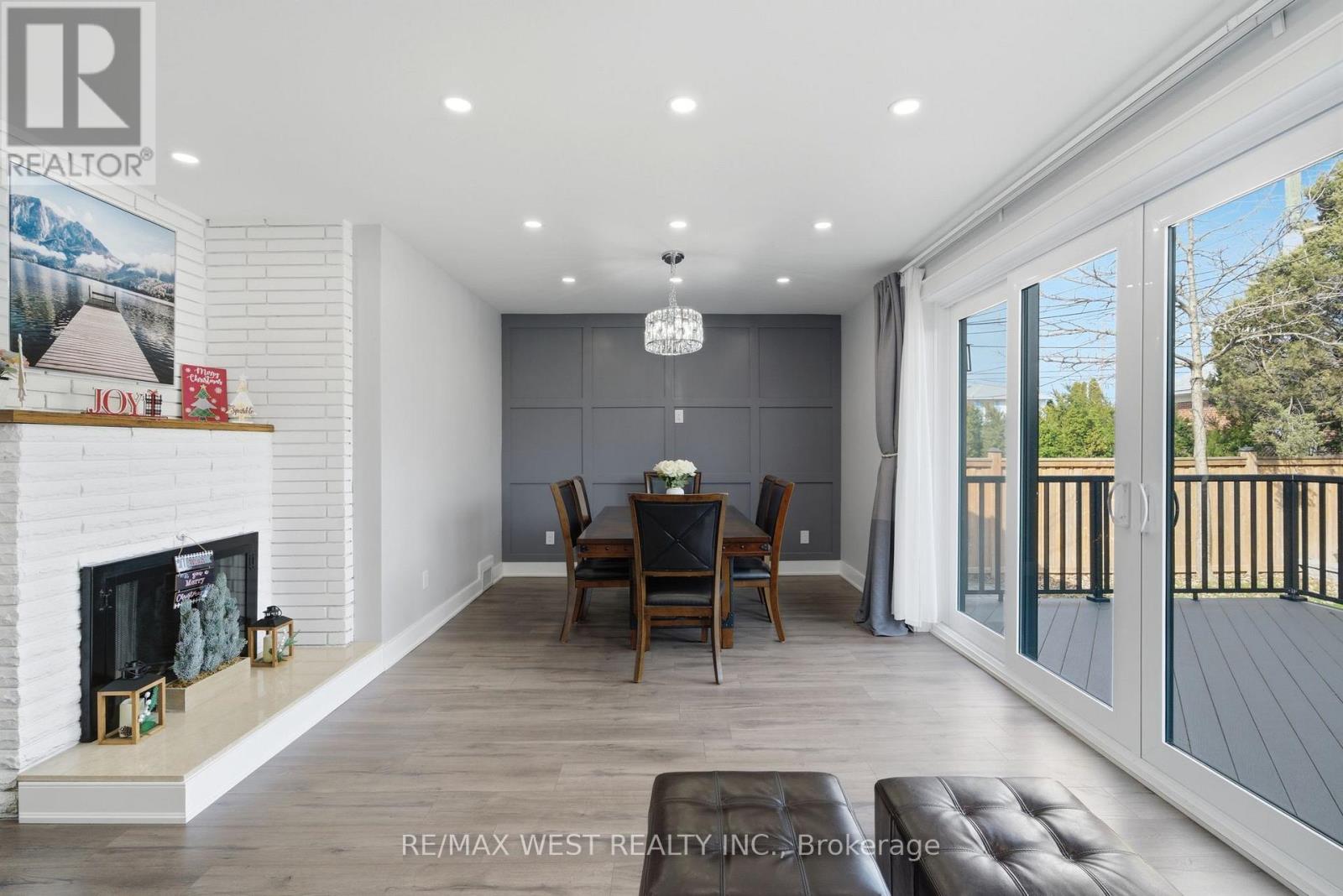 104 Great Oak Drive, Toronto, Ontario  M9A 1N5 - Photo 8 - W12985558