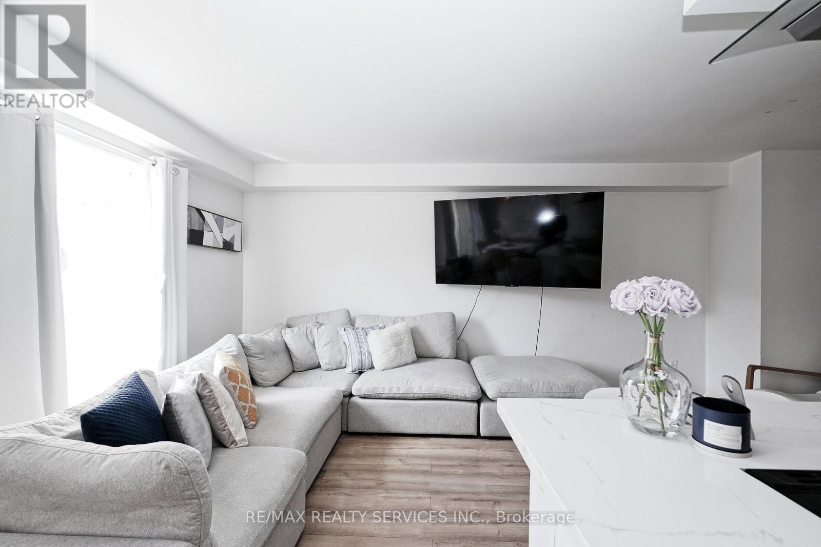 77 Monaco Court, Brampton, Ontario  L7A 1X5 - Photo 18 - W12985578