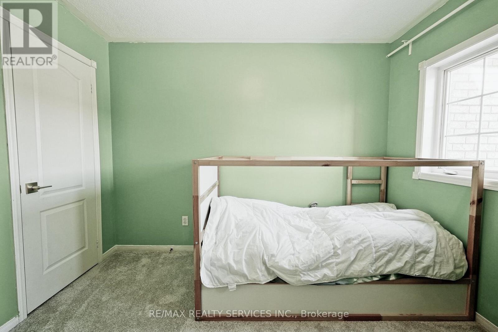 77 Monaco Court, Brampton, Ontario  L7A 1X5 - Photo 29 - W12985578