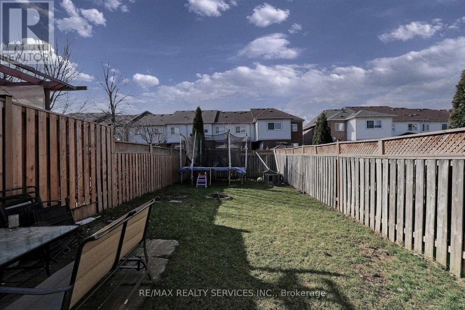 77 Monaco Court, Brampton, Ontario  L7A 1X5 - Photo 44 - W12985578