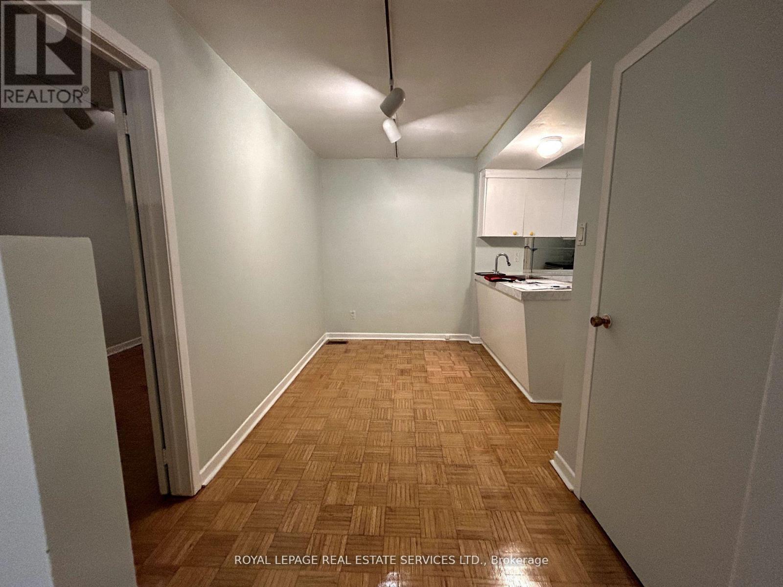 Ground Floor - 178 Morningside Avenue, Toronto, Ontario  M6S 1E3 - Photo 12 - W12985588